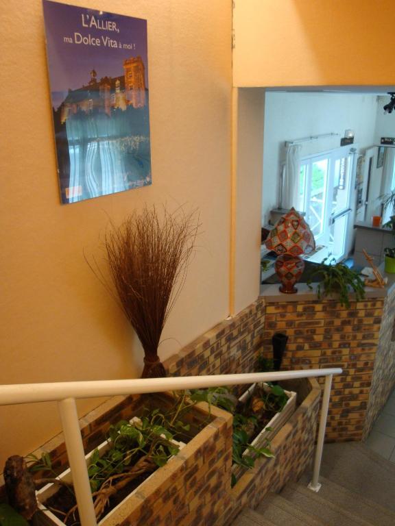 Hotel Du Commerce Tronget Dış mekan fotoğraf