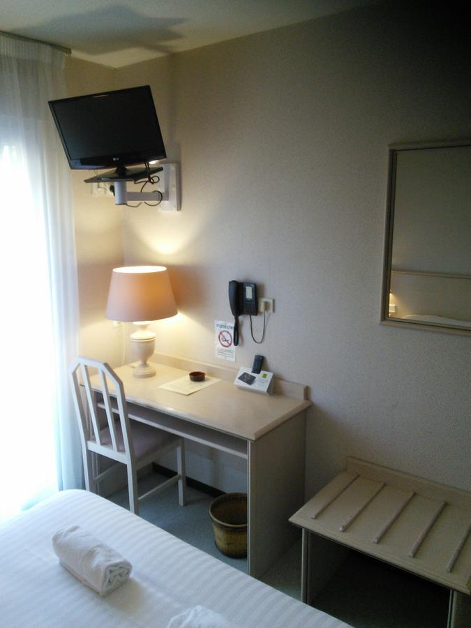 Hotel Du Commerce Tronget Dış mekan fotoğraf